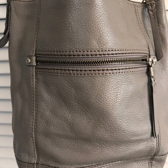 The Sak Purse in dark gray leather. Great everyday bag. - Picture 4 of 7